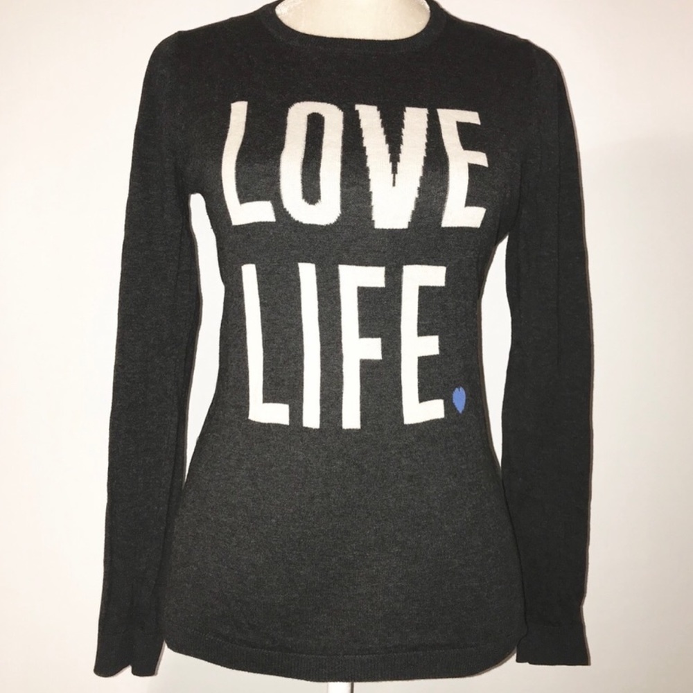 ⭐️3/15 💙love life old navy sweater